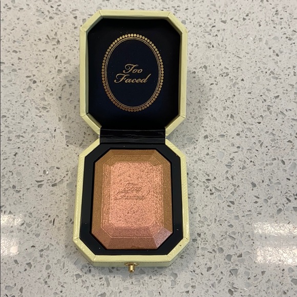 Too Faced Other - Too Faced Canary Diamond Highlighter